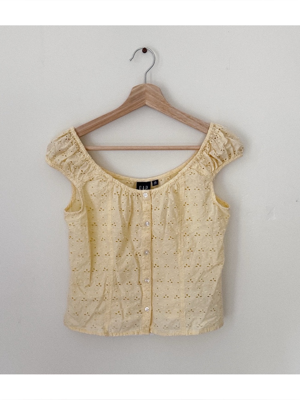 gap cap-sleeve eyelet top